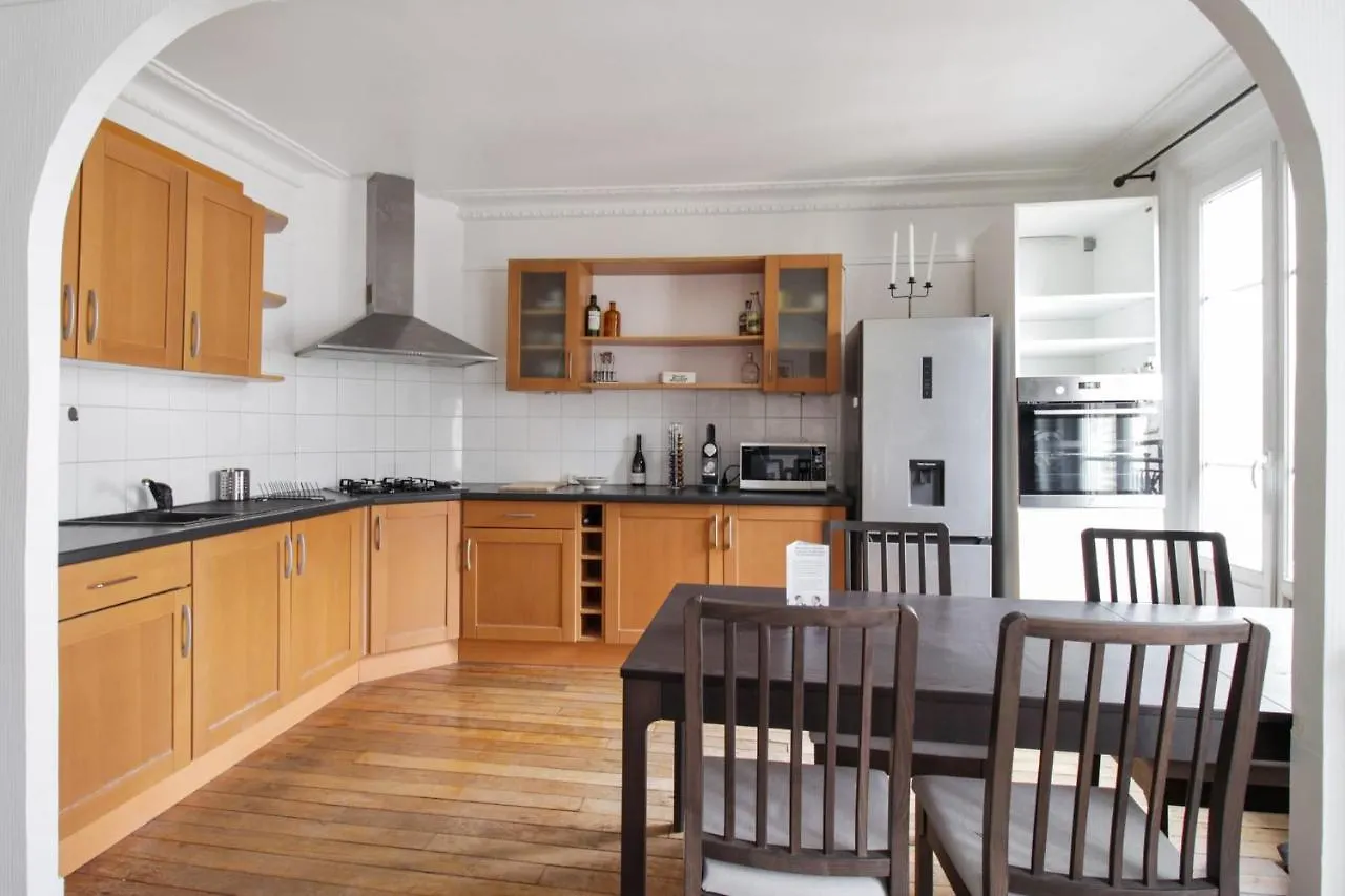 Charming Flat With Balcony In The Centre Of - Welkeys Daire Paris